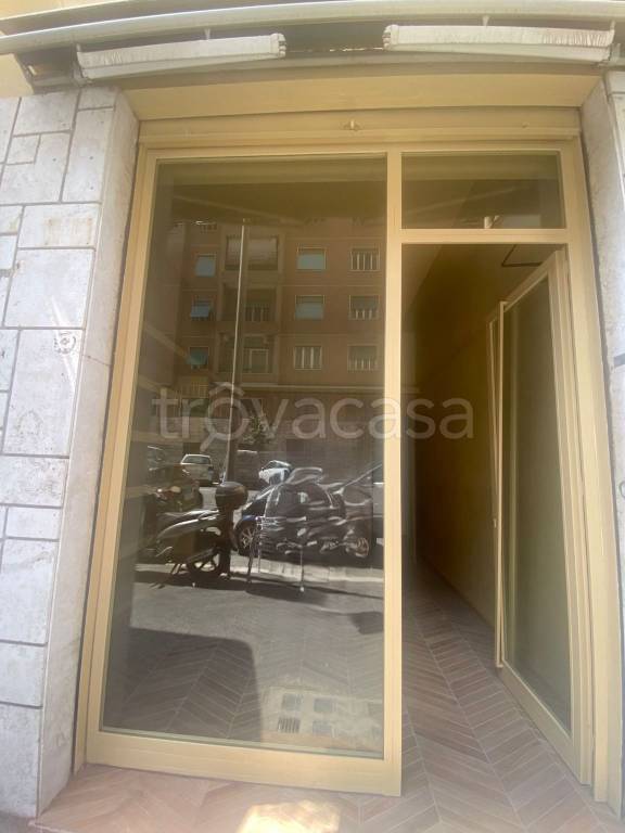 negozio in vendita a Roma in zona Nomentano
