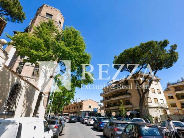 negozio in vendita a Roma in zona Della Vittoria