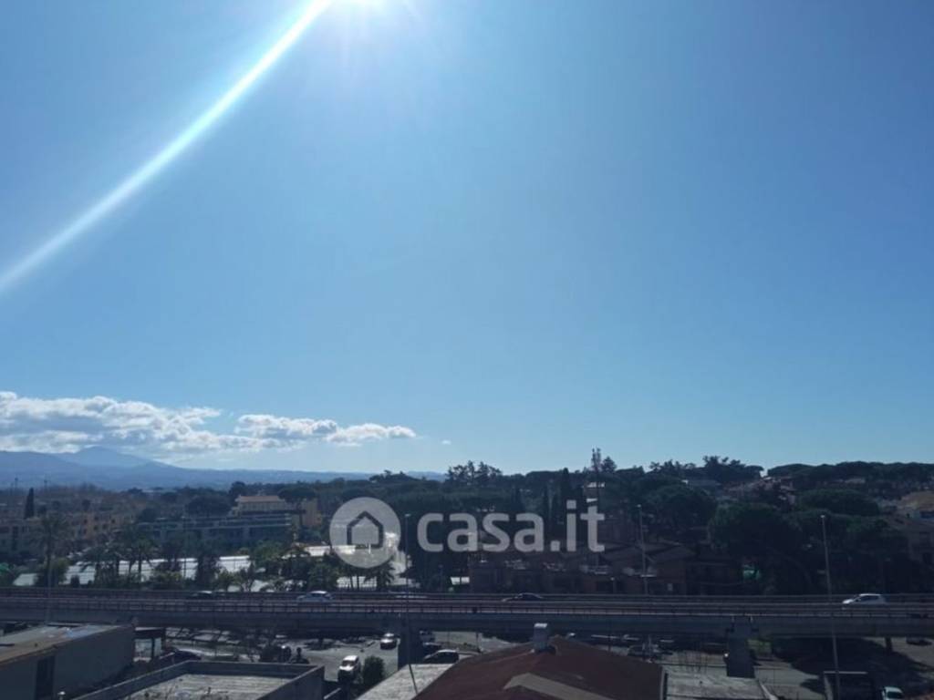 appartamento in vendita a Roma in zona Torre Gaia