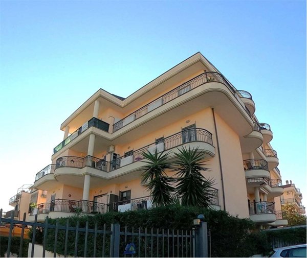 appartamento in vendita a Roma in zona Finocchio