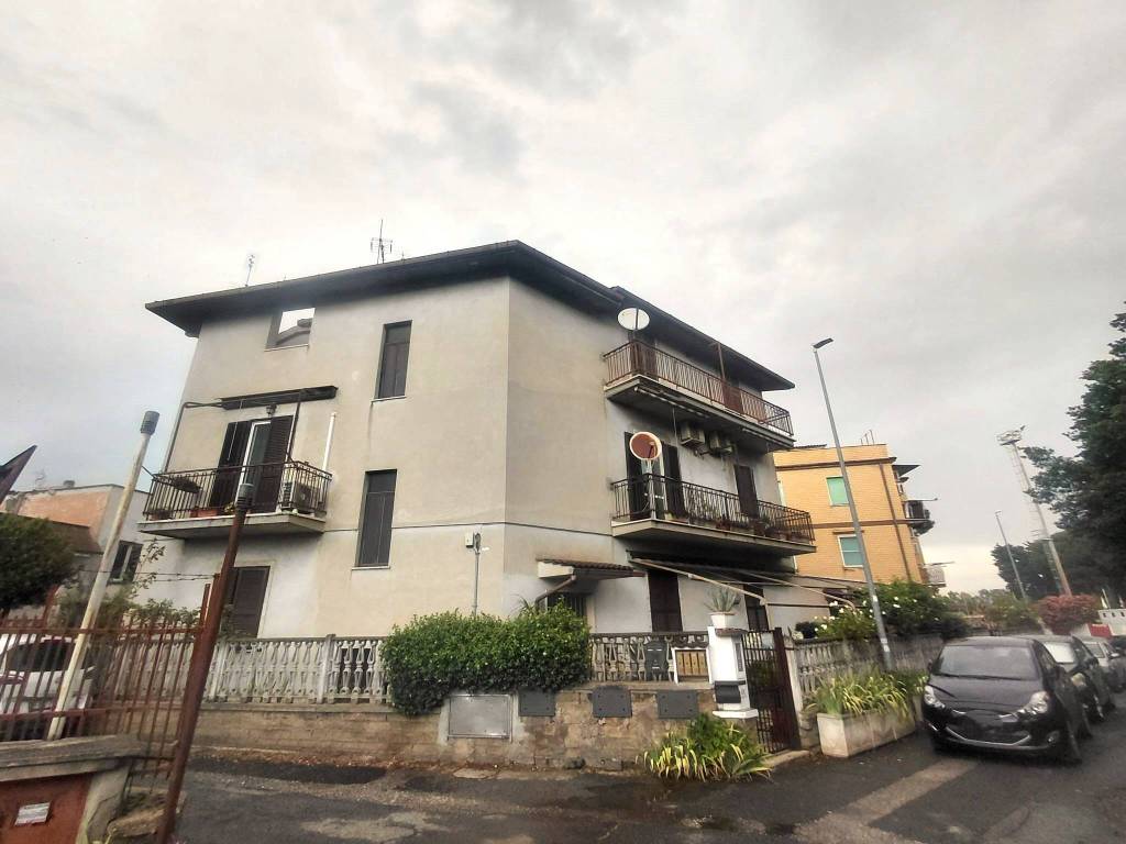 appartamento in vendita a Roma in zona Tor Sapienza