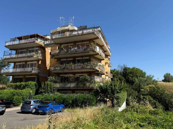 appartamento in vendita a Roma in zona Monte Sacro/Talenti