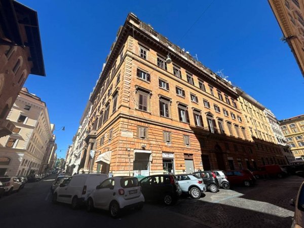 appartamento in vendita a Roma in zona Ludovisi/Sallustiano