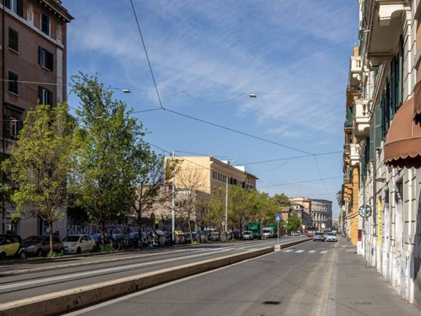 appartamento in vendita a Roma in zona Rione Monti/Campitelli