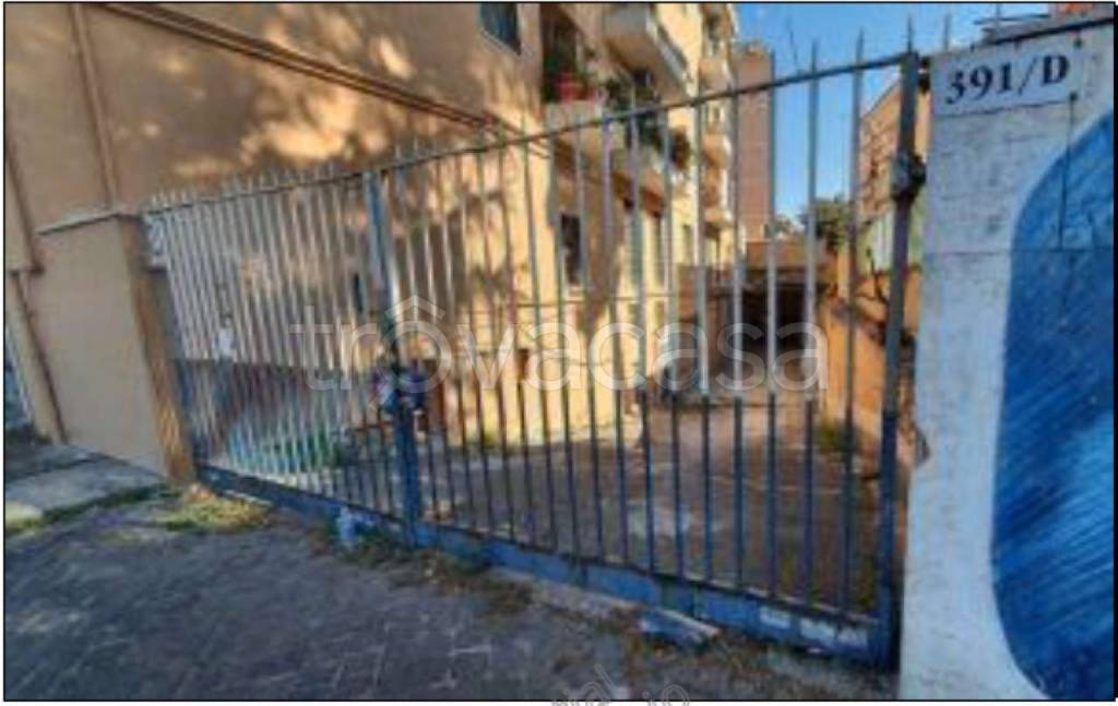 negozio in vendita a Roma in zona Prenestino-Labicano