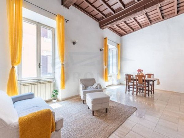 appartamento in vendita a Roma in zona Trastevere
