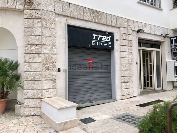 locale commerciale in vendita a Roma in zona Pinciano
