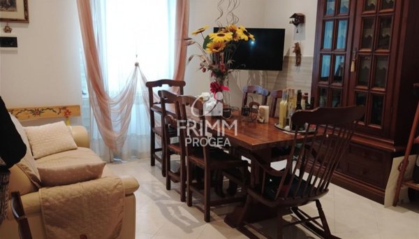 appartamento in vendita a Roma in zona Prenestino-Labicano