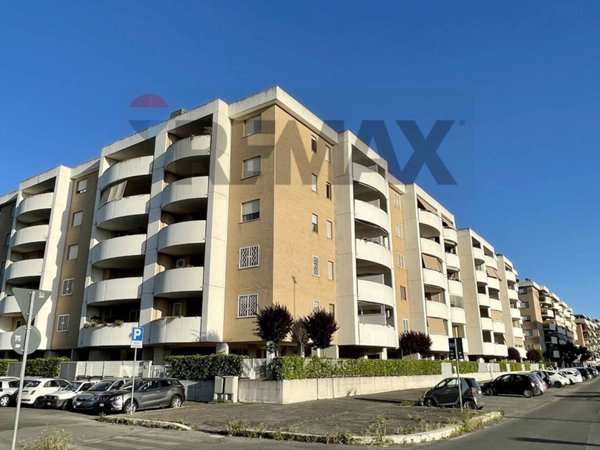 appartamento in vendita a Roma in zona Ponte di Nona