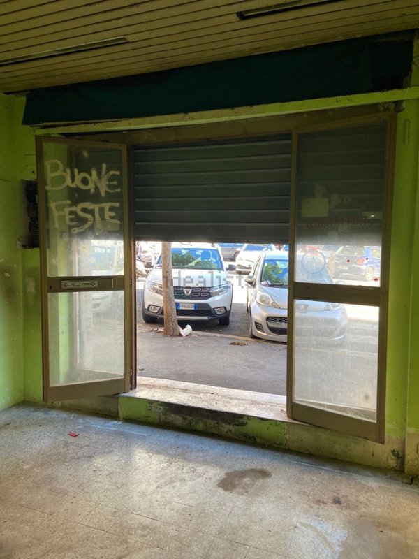 negozio in vendita a Roma in zona Gianicolense
