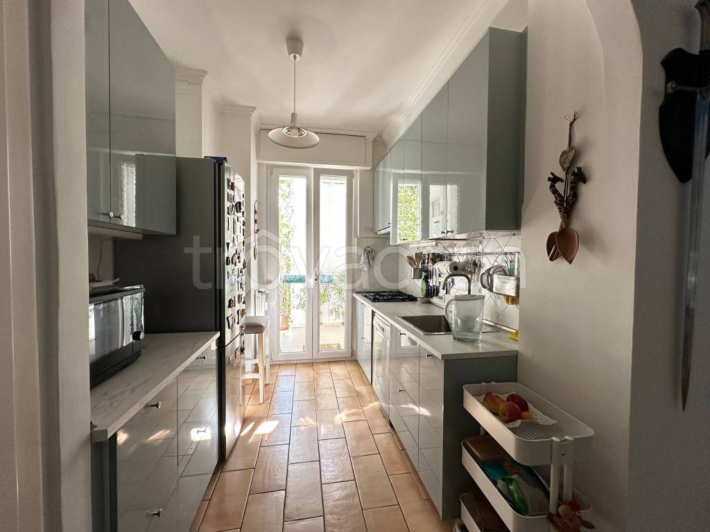 appartamento in vendita a Roma in zona EUR