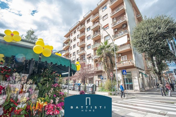 appartamento in vendita a Roma in zona Appio Claudio