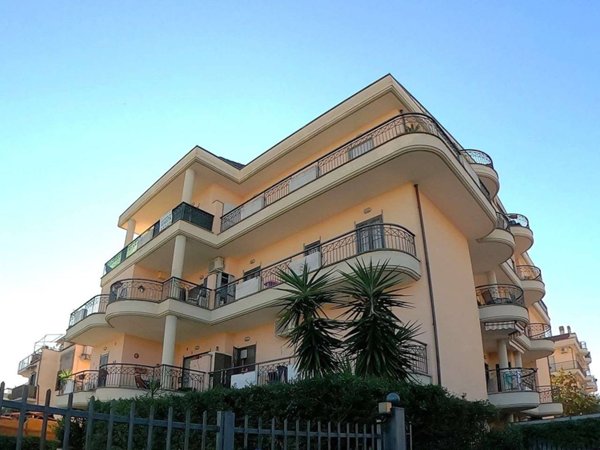 appartamento in vendita a Roma in zona Finocchio