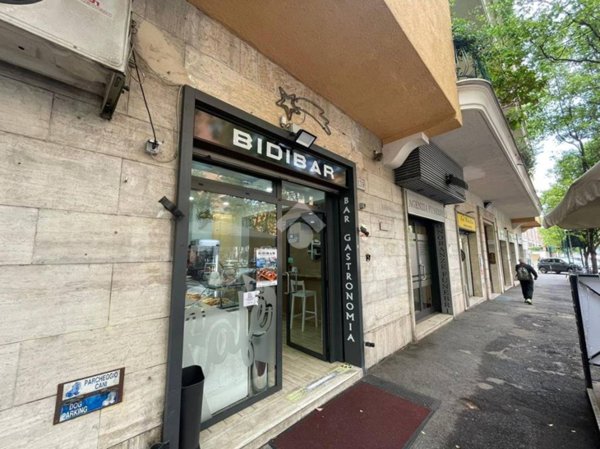 negozio in vendita a Roma in zona Trionfale