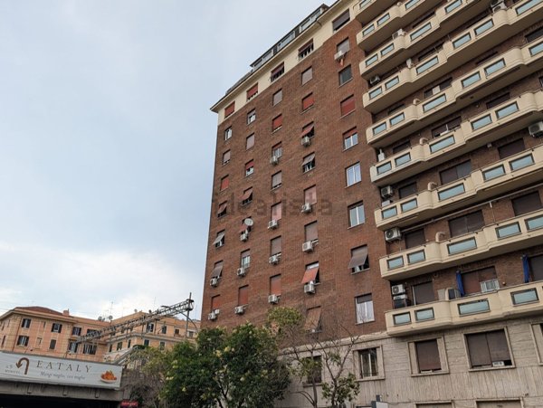 appartamento in vendita a Roma in zona Ostiense
