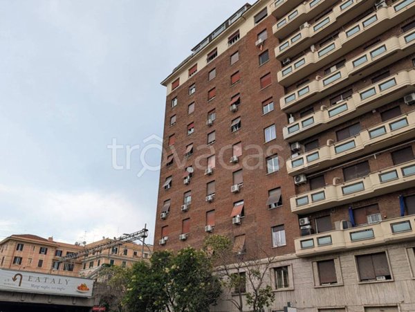 appartamento in vendita a Roma in zona Ostiense