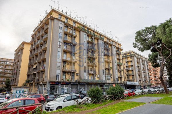 appartamento in vendita a Roma in zona Tuscolano