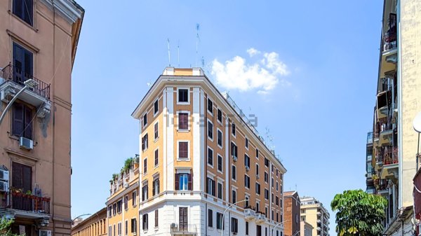 appartamento in vendita a Roma in zona Ostiense