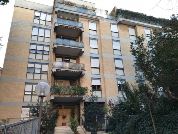 appartamento in vendita a Roma in zona Della Vittoria