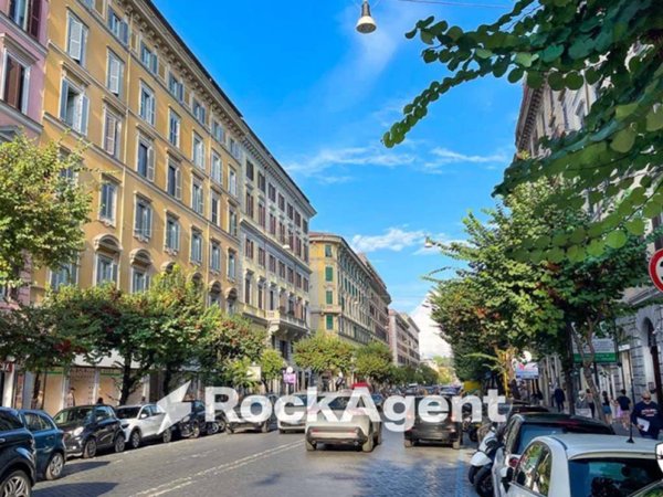 negozio in vendita a Roma in zona Rione Prati
