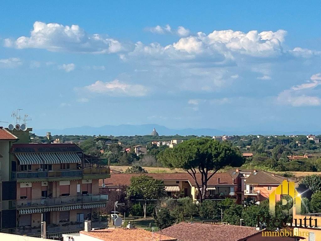 appartamento in vendita a Roma in zona Corviale
