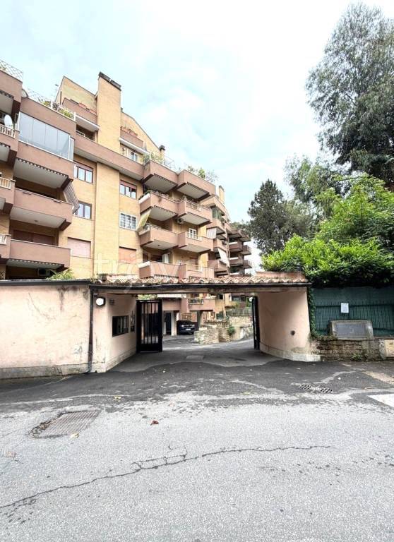 monolocale in vendita a Roma in zona Tomba di Nerone