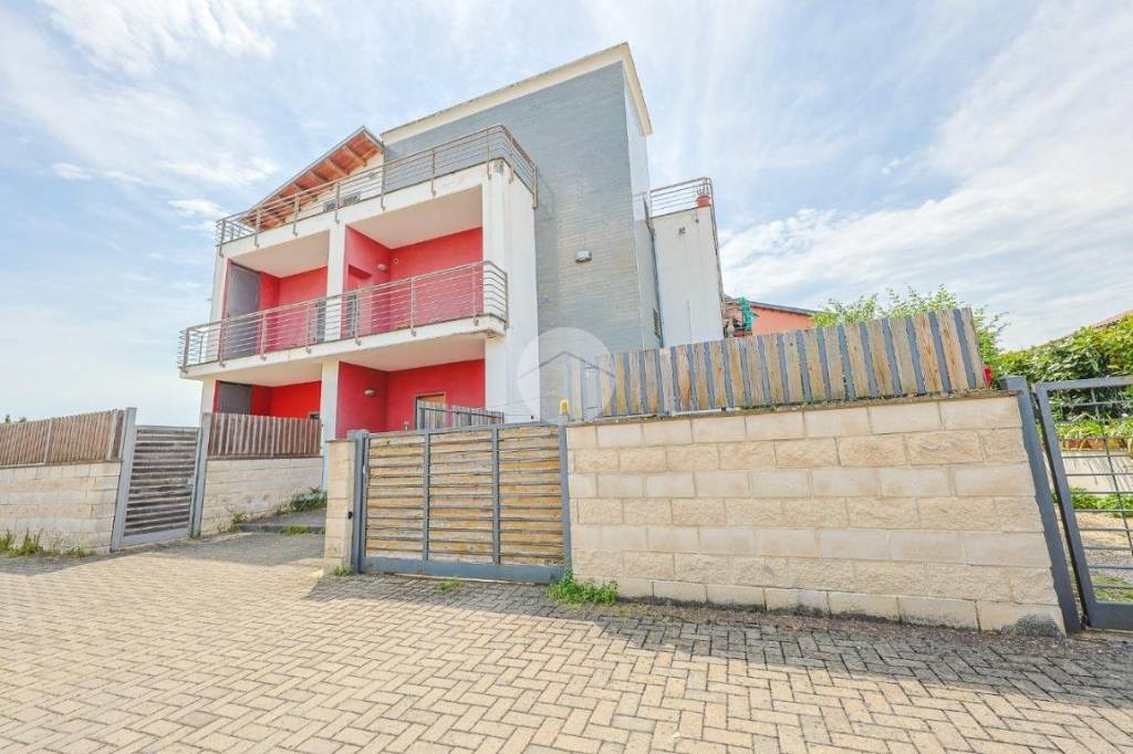 appartamento in vendita a Roma in zona Castelverde