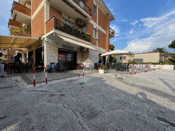 appartamento in vendita a Roma in zona Cesano