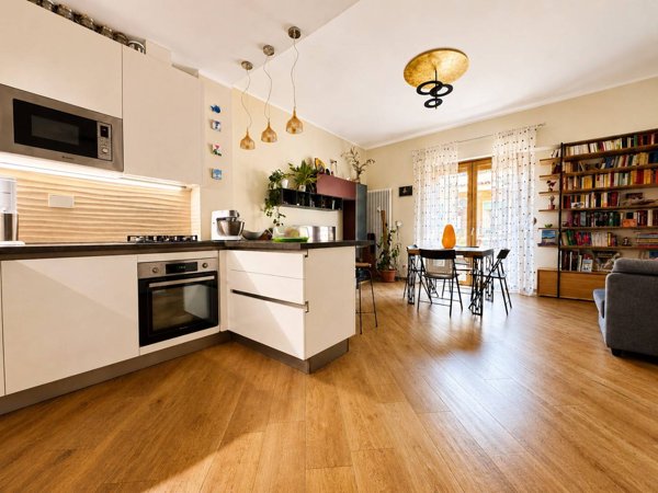 appartamento in vendita a Roma in zona Appio Latino