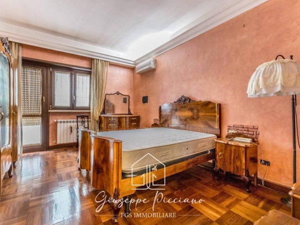 appartamento in vendita a Roma in zona Ostia