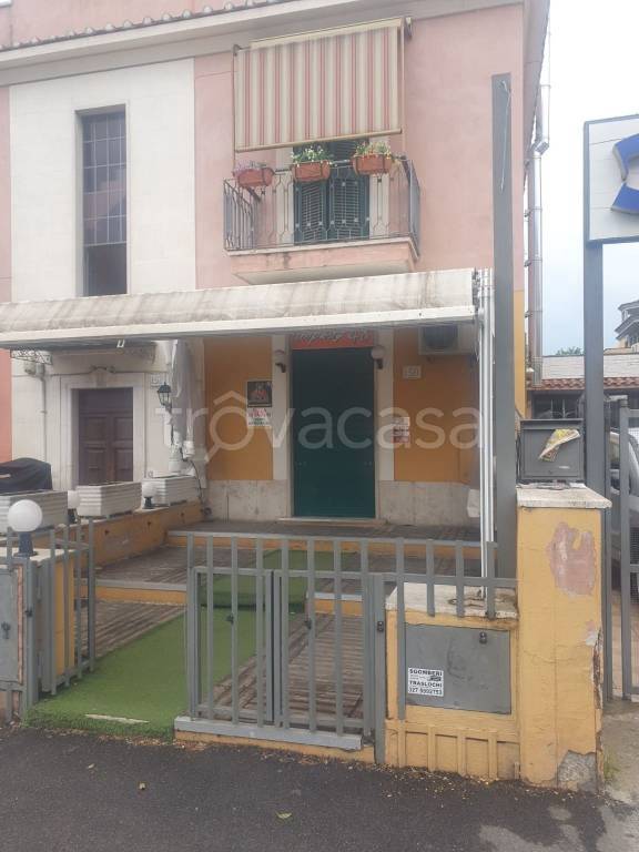 negozio in vendita a Roma in zona Alessandrino