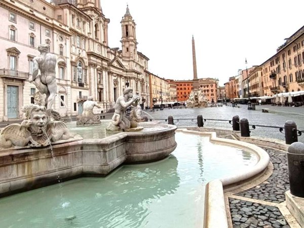 appartamento in vendita a Roma in zona Parione/Sant'Eustachio