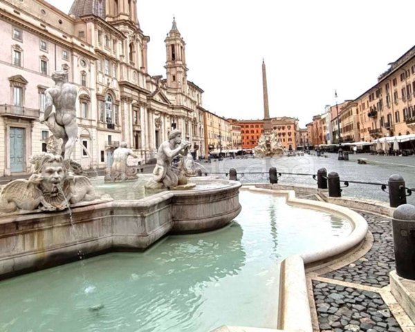 appartamento in vendita a Roma in zona Rione Regola