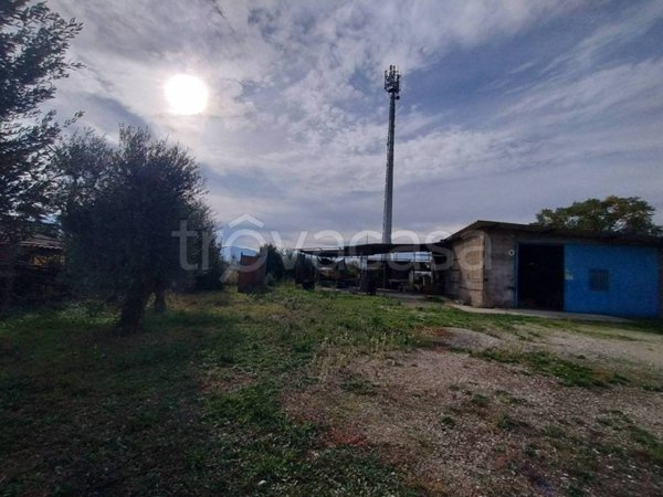 appartamento in vendita a Roma in zona Colle del Sole