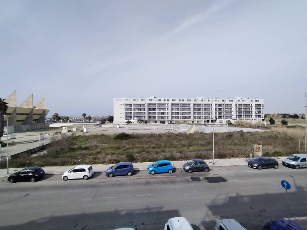 appartamento in vendita a Roma in zona Ostia