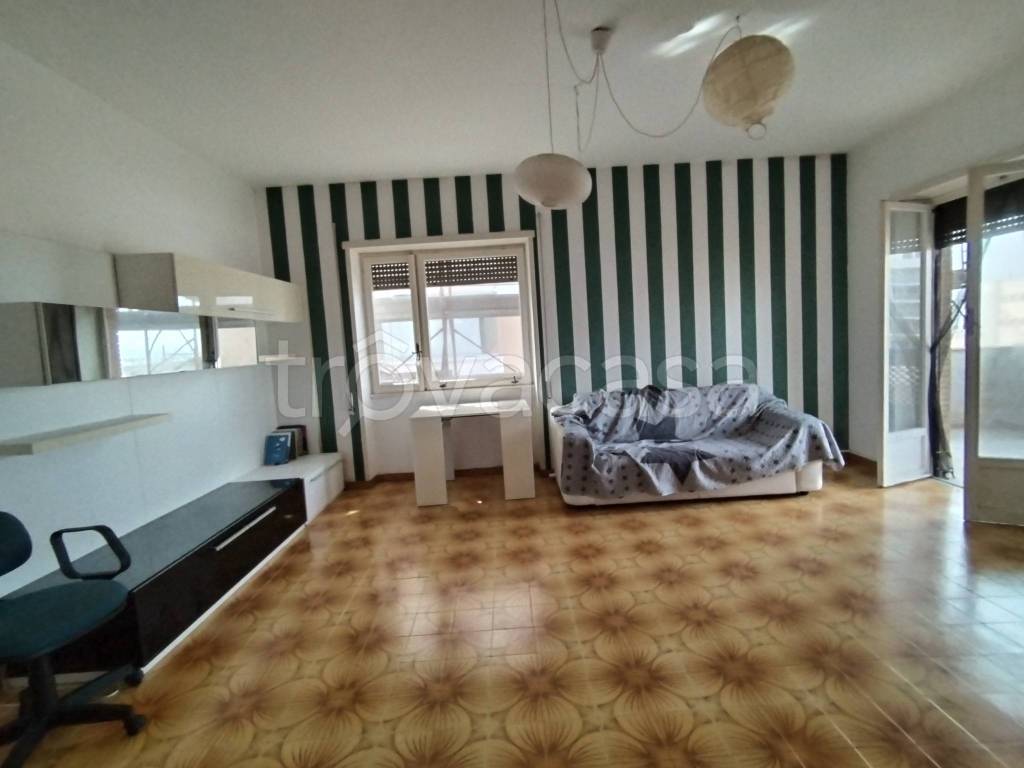 appartamento in vendita a Roma in zona Ostia