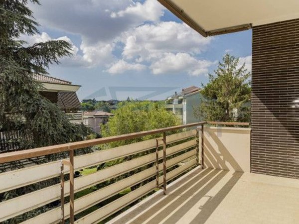 appartamento in vendita a Roma in zona Mostacciano