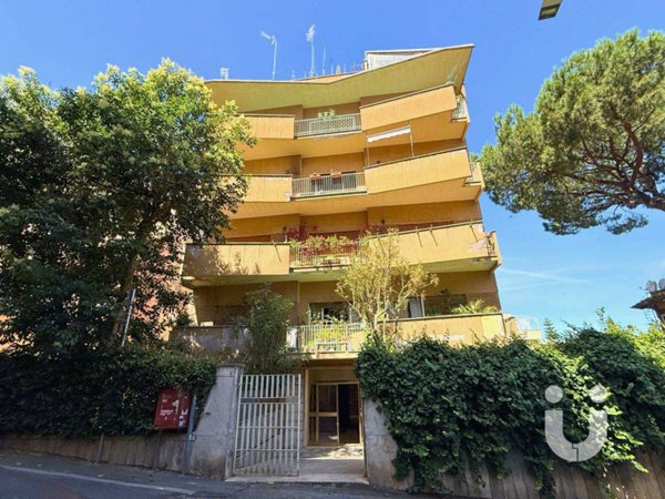 appartamento in vendita a Roma in zona Monte Sacro/Talenti