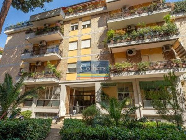 appartamento in vendita a Roma in zona Tuscolano