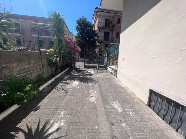 locale di sgombero in vendita a Roma in zona San Basilio