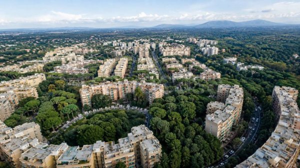 appartamento in vendita a Roma in zona Giuliano Dalmata
