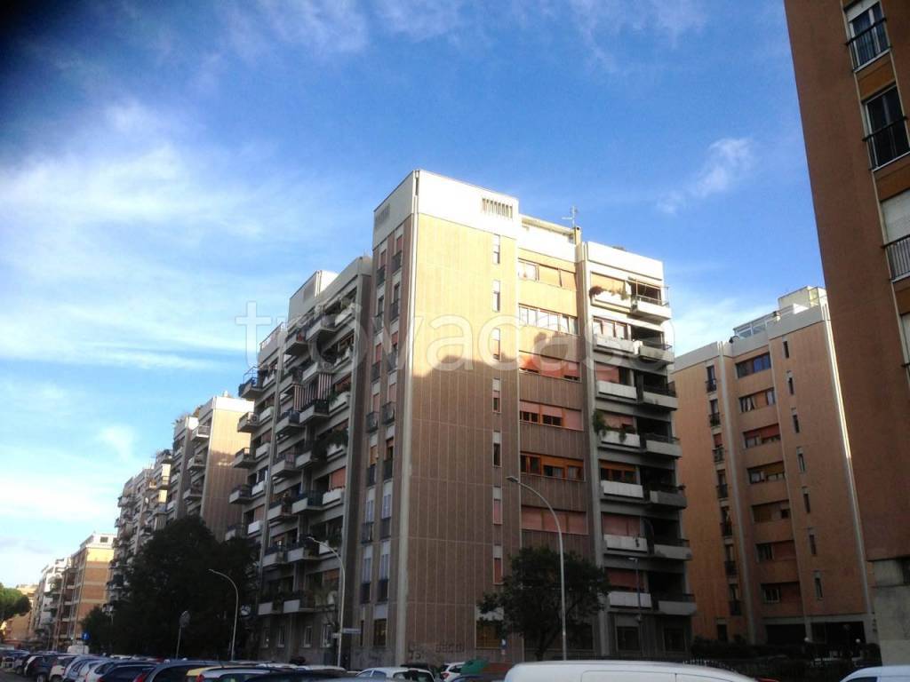 appartamento in vendita a Roma in zona Ardeatino