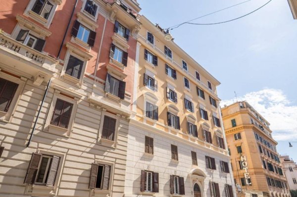appartamento in vendita a Roma in zona Rione Monti/Campitelli