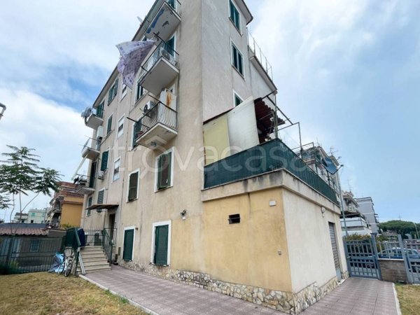 appartamento in vendita a Roma in zona Prenestino-Centocelle
