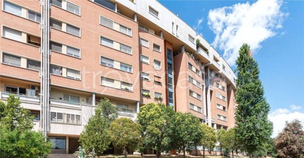 appartamento in vendita a Roma in zona Ardeatino