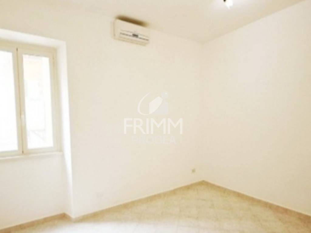 appartamento in vendita a Roma in zona Tuscolano