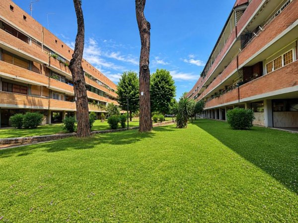 appartamento in vendita a Roma in zona Torrino