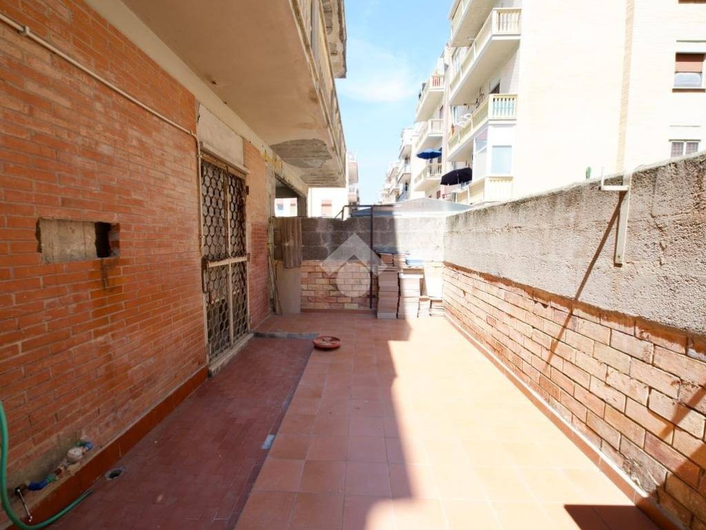 appartamento in vendita a Roma in zona Ostia