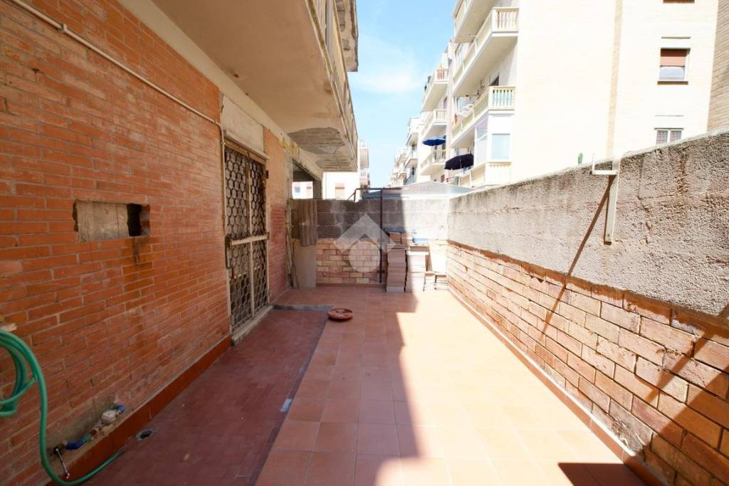 appartamento in vendita a Roma in zona Ostia