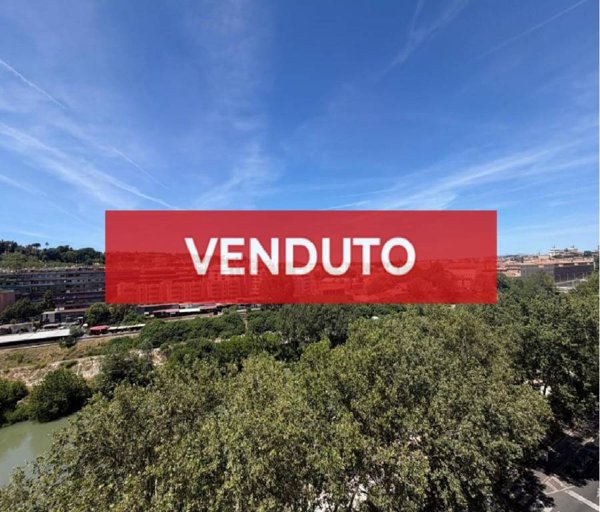 appartamento in vendita a Roma in zona Testaccio